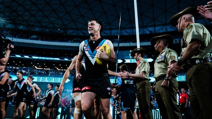 260425 - Round 7 BTS (83)