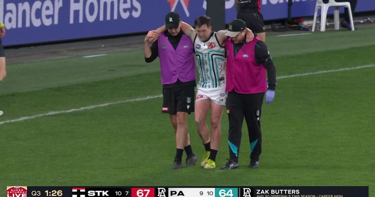 Butters suffers sickening ankle injury after awkward fall